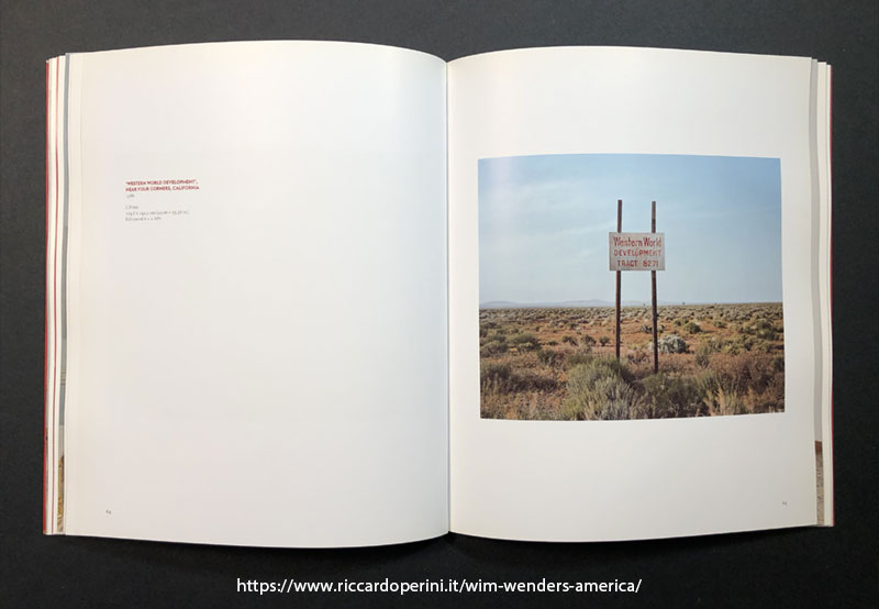 foto Wim Wenders cartello Western World Development, near Four Corners, California, 1986