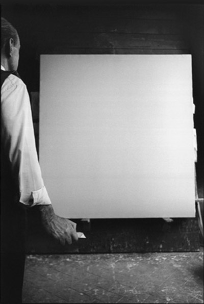 Ugo Mulas fotografa Lucio Fontana (Milano, 1964)