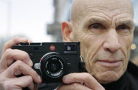 Joel Meyerowitz con fotocamera Leica